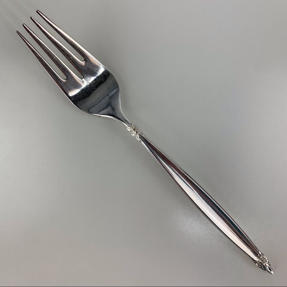 2/$20 1847 Rogers Bros. IS 1965 Vintage Silver Plate Garland Pattern Salad Fork - Picture 1 of 12